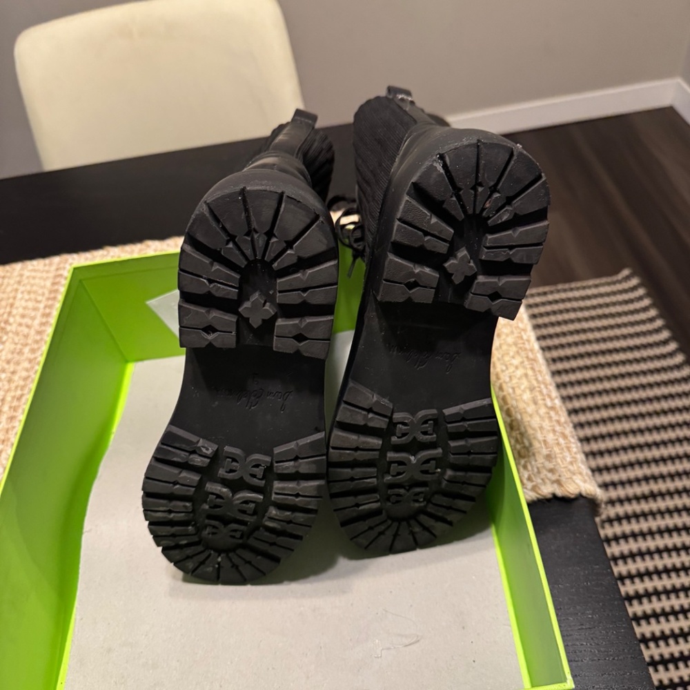 Sam boots - Picture 5 of 6
